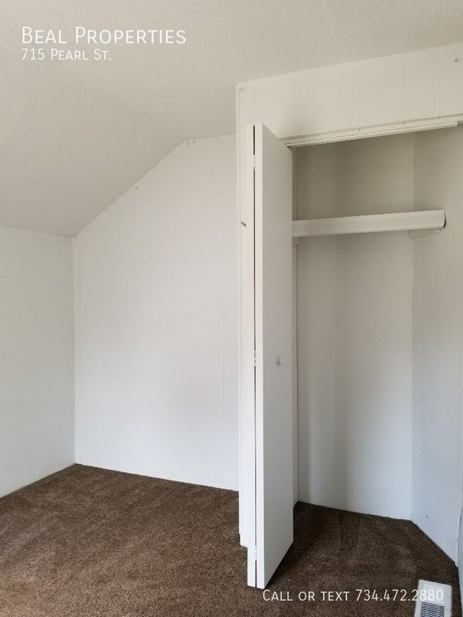 715 Pearl St - Photo 6 of 18