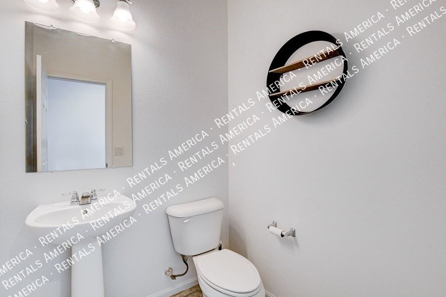 6650 Rockhouse St - Photo 2 of 20