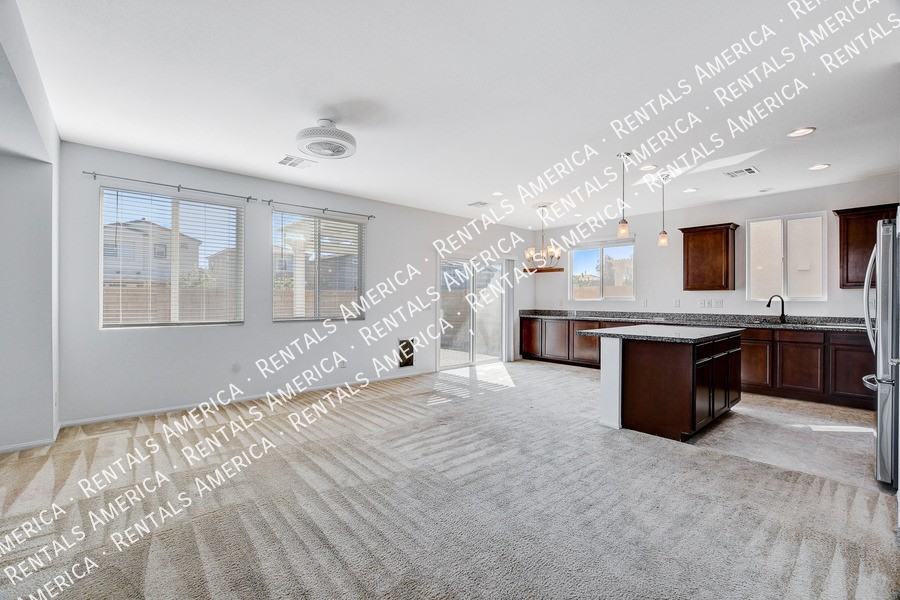 6650 Rockhouse St - Photo 4 of 20