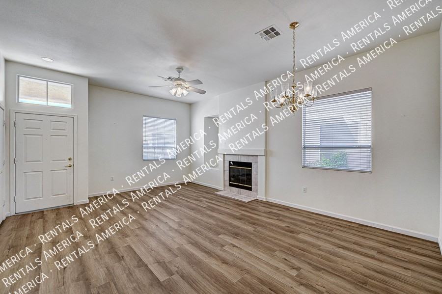 3224 Bracknell St - Photo 5 of 15