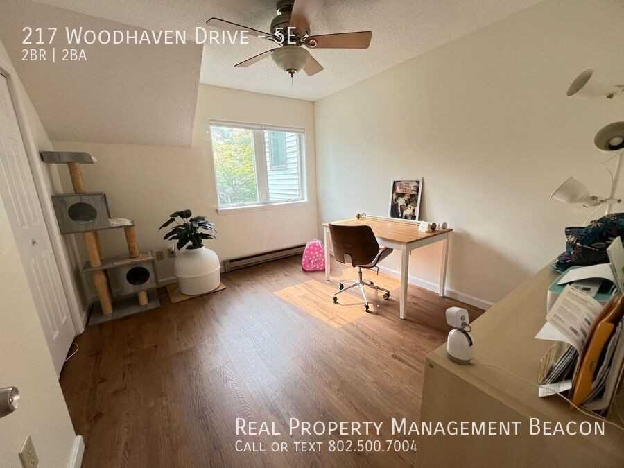 217 Woodhaven Dr #5E - Photo 4 of 10