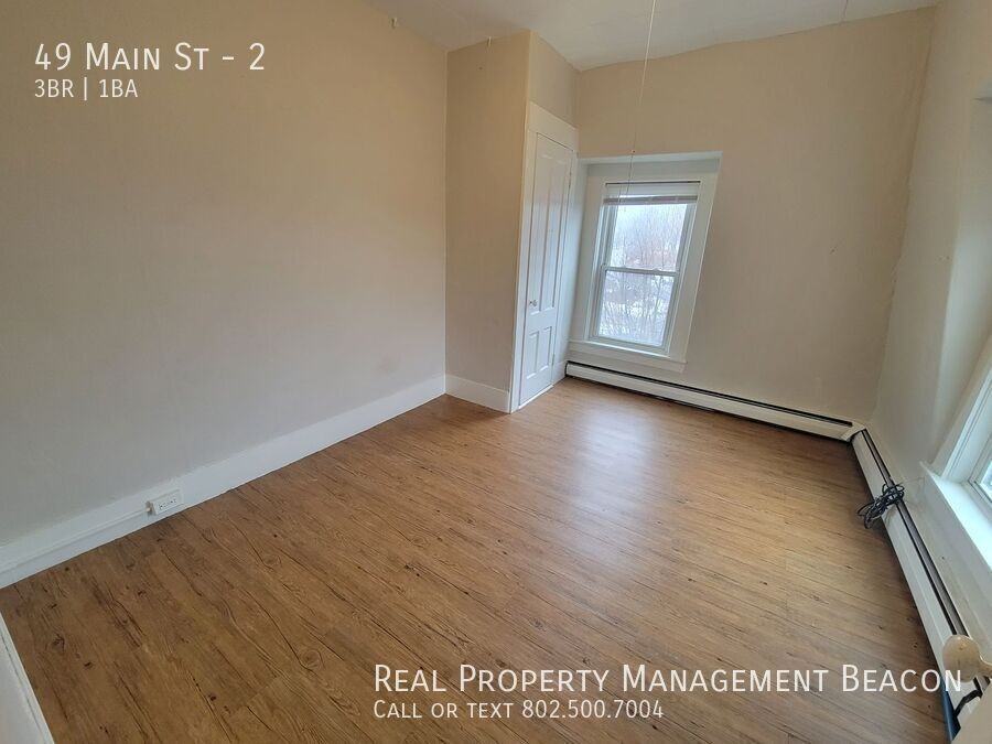 49 Main St #2 - Photo 4 of 11