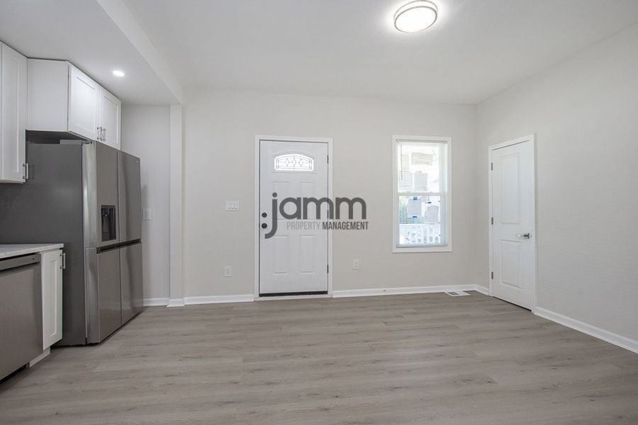 4911 Tillman Ave Frnt - Photo 6 of 17