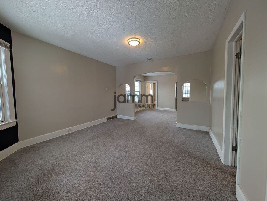 1476 W 107th St - Photo 6 of 20