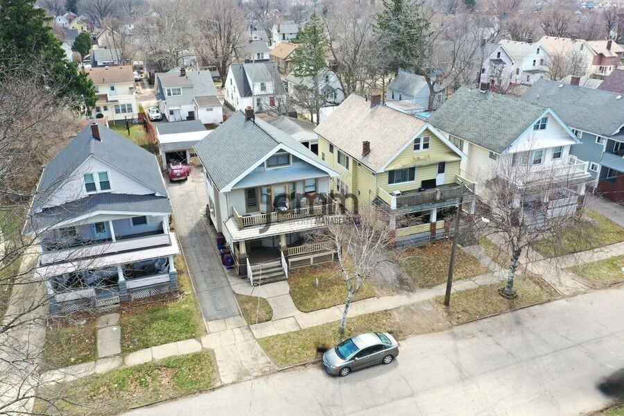 11301 Florian Ave - Photo 4 of 20