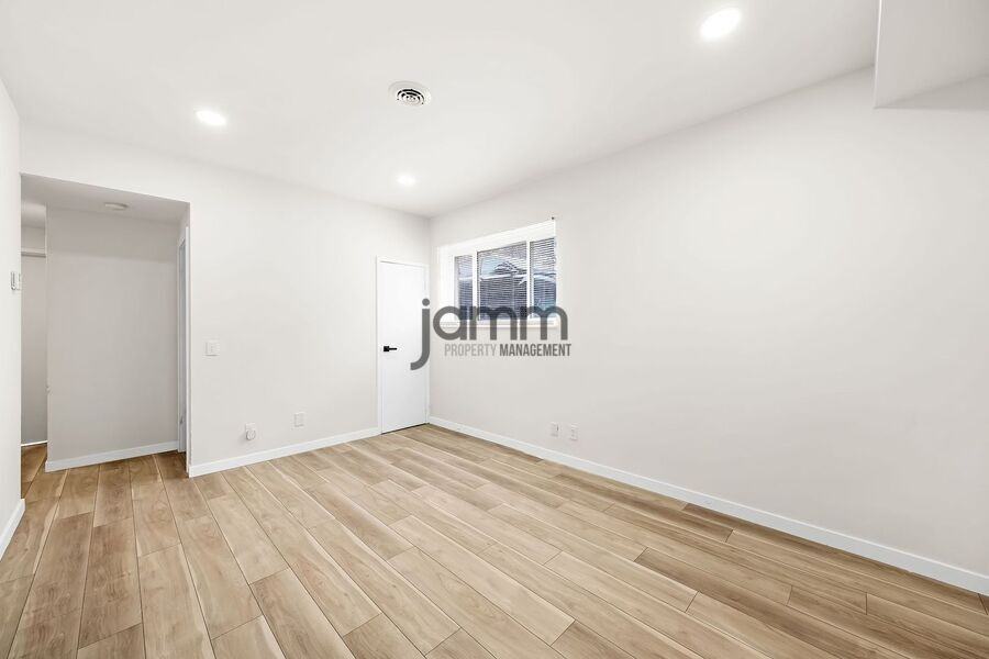 18975 Hilliard Blvd #1 - Photo 5 of 17