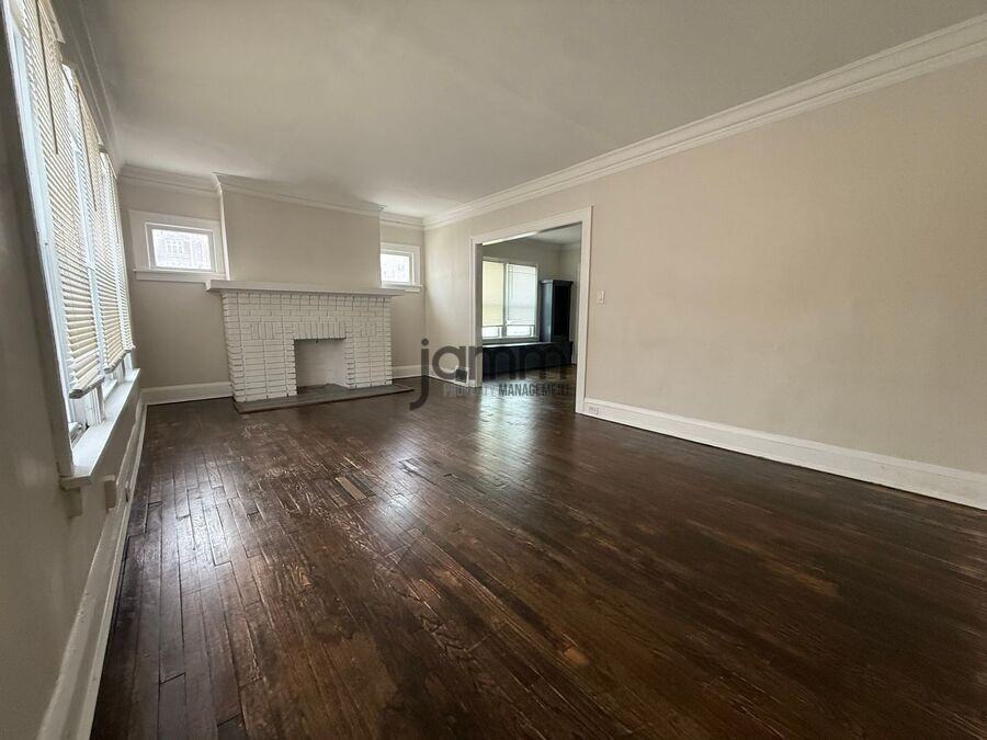 3241 Kildare Rd Lowr - Photo 2 of 15