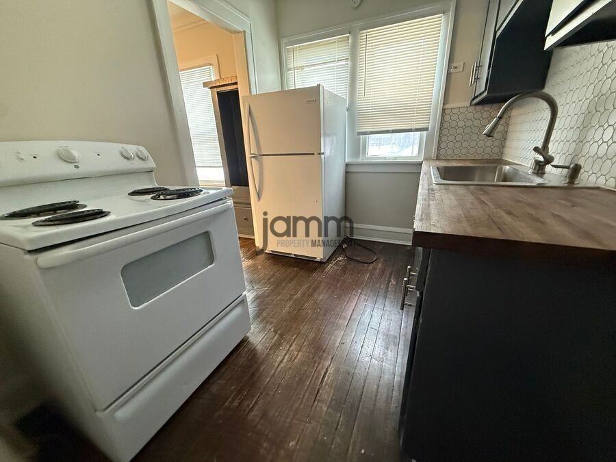 3241 Kildare Rd Lowr - Photo 7 of 15