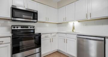 featured image of 9550 Ash St