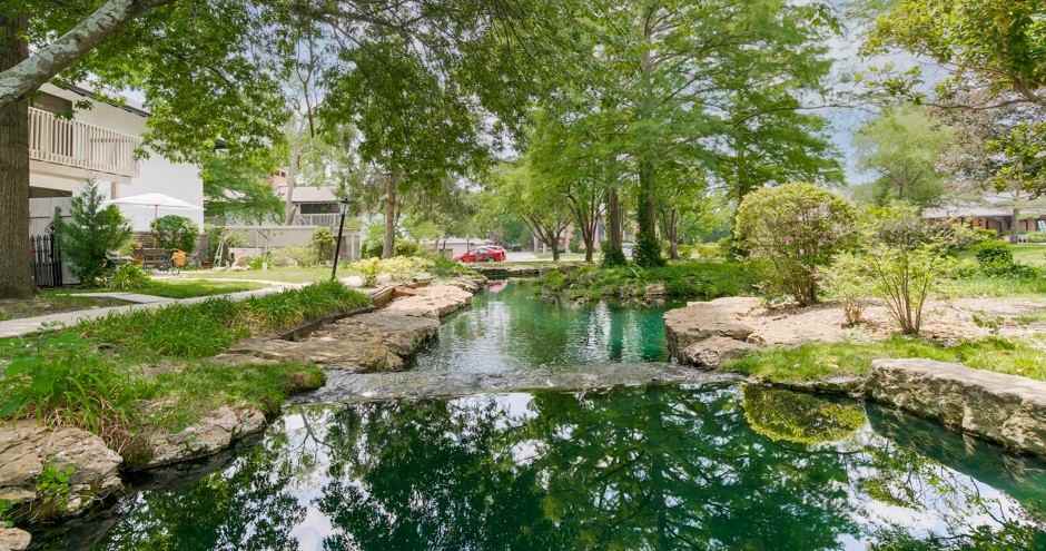 Villa Medici Apartments - Photo 3 of 20