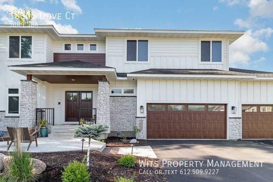 18305 Dove Ct - Photo 3 of 38