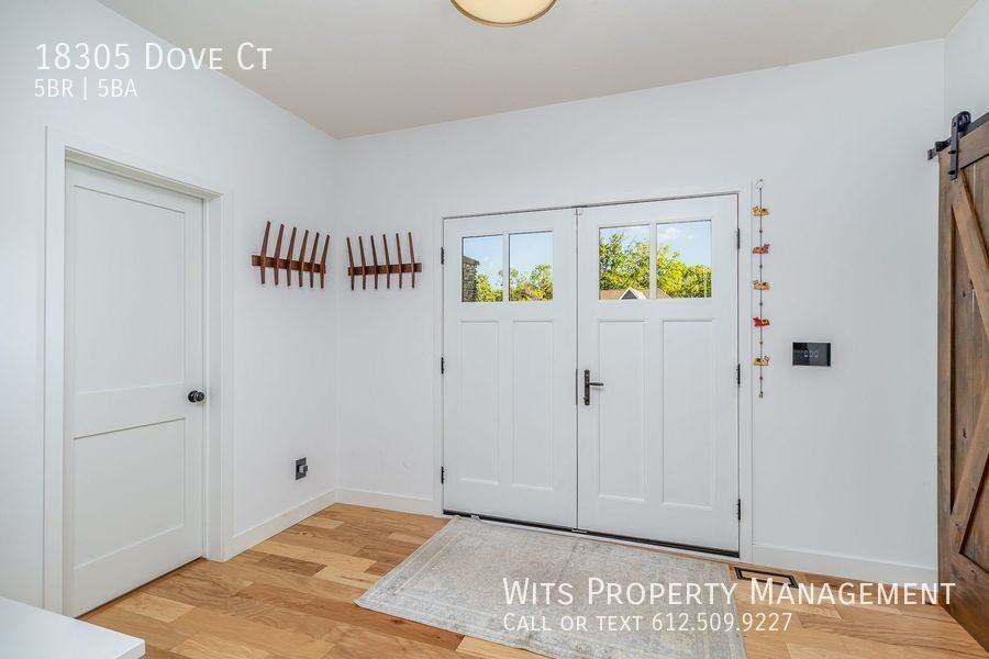 18305 Dove Ct - Photo 5 of 38