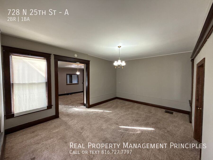 728 N 25th St #A - Photo 4 of 14