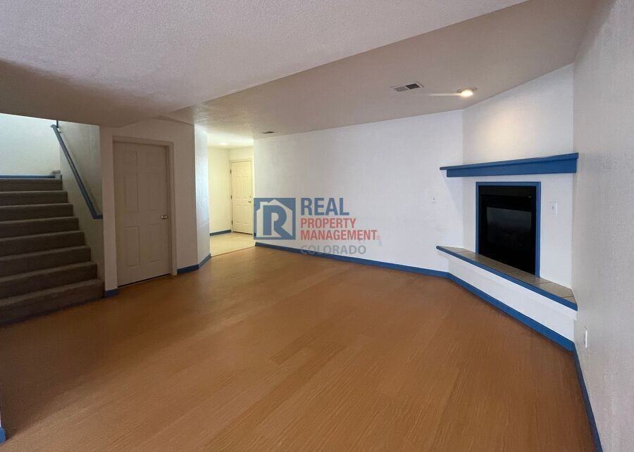 911 Tulip St #B - Photo 2 of 18