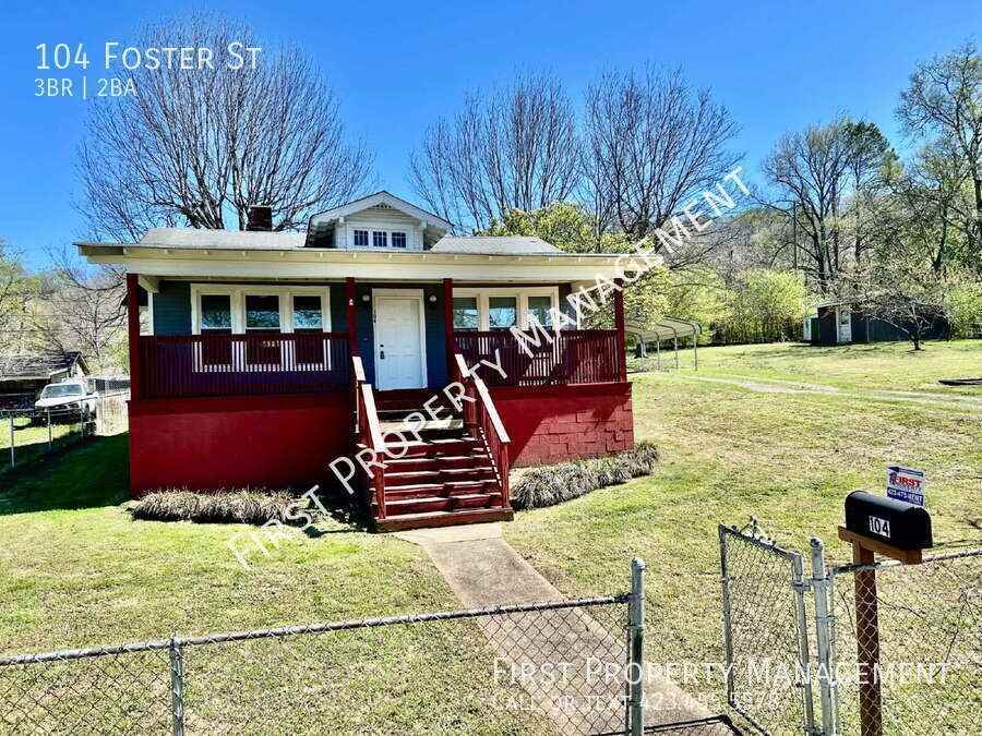 104 Foster St - Photo 2 of 28