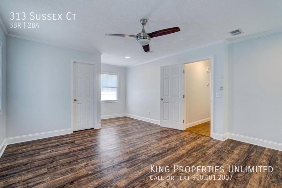 313 Sussex Ct - Photo 2 of 28