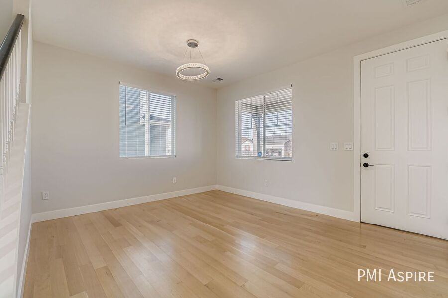 5372 Warrior St - Photo 2 of 26
