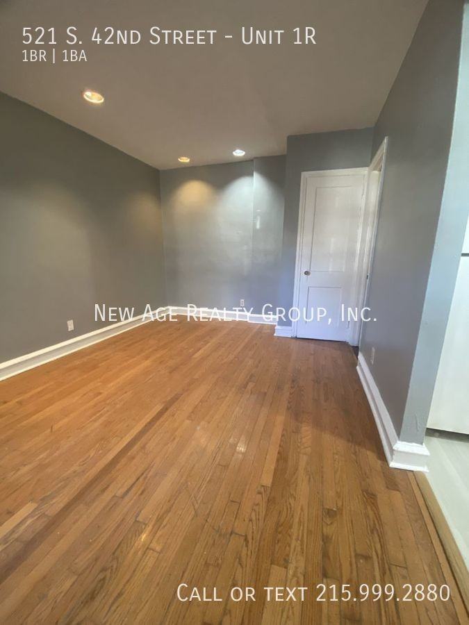 521 S 42nd St #1R - Photo 3 of 15