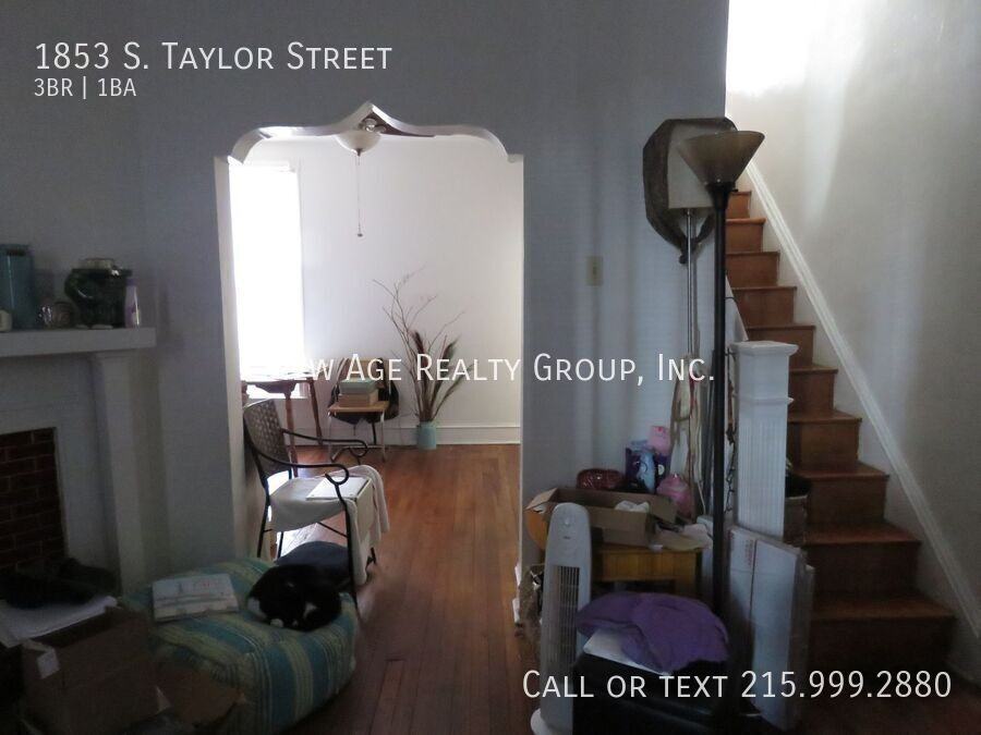 1853 S Taylor St - Photo 3 of 7