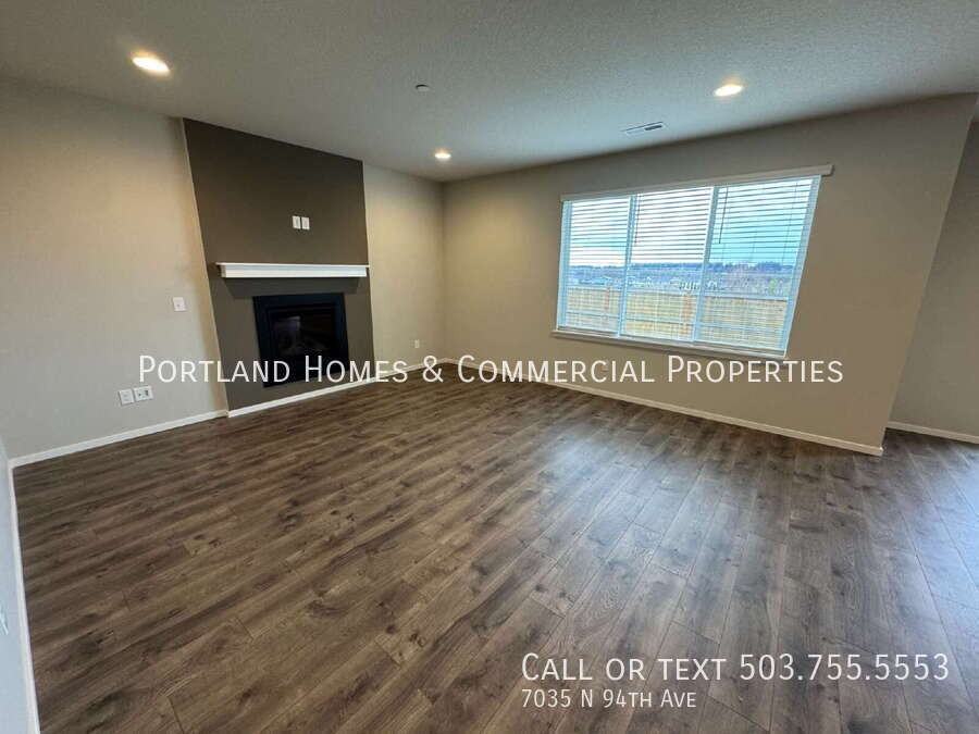 7035 N 94th Ave - Photo 3 of 24
