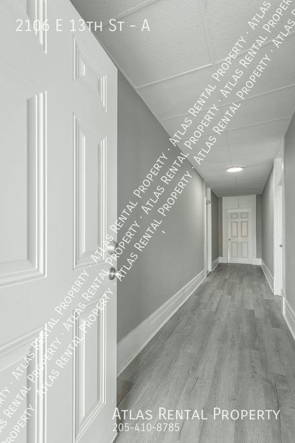 2106 E 13th St #A - Photo 4 of 15