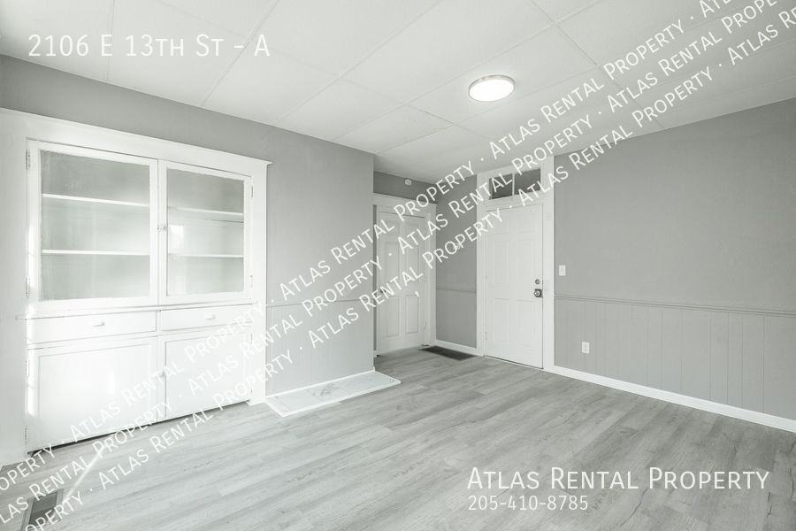 2106 E 13th St #A - Photo 5 of 15