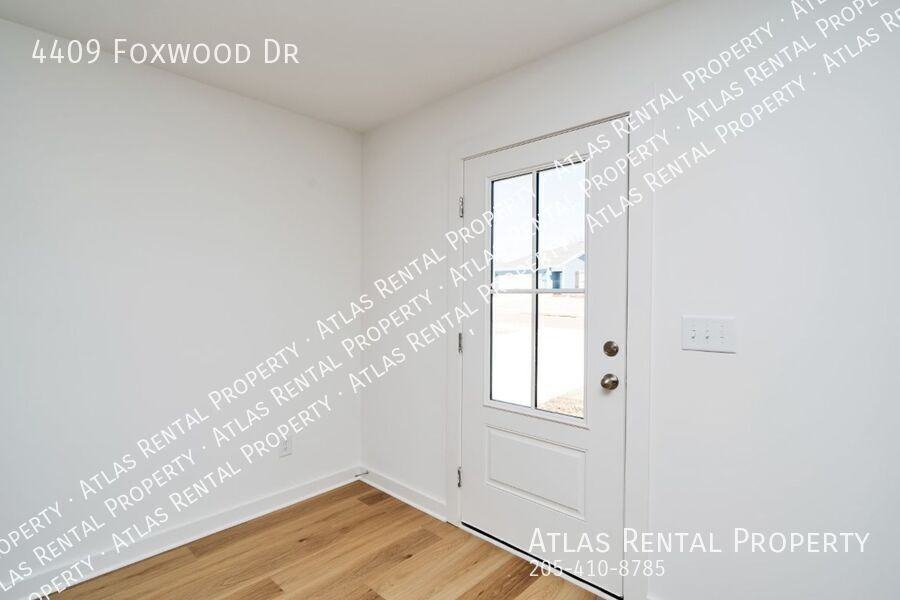 4409 Foxwood Dr Se - Photo 5 of 18