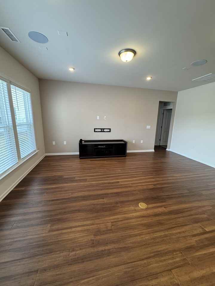 6141 Lakefront St #NA - Photo 5 of 19