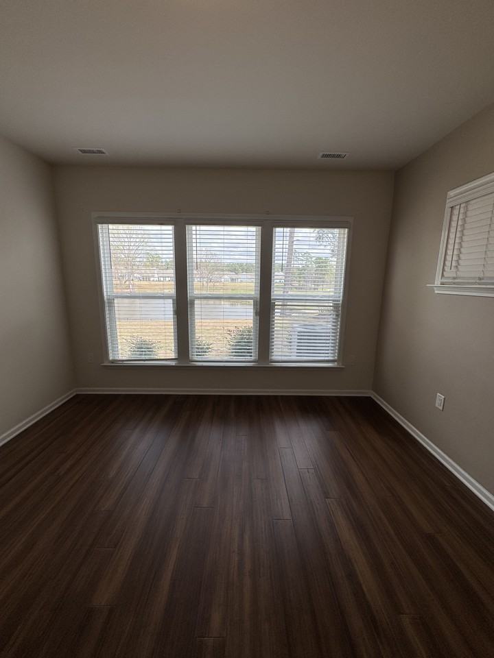 6141 Lakefront St #NA - Photo 6 of 19