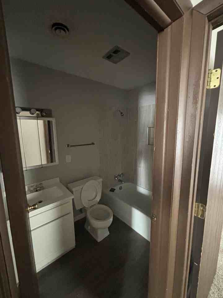 703 E 12th St #G - Photo 2 of 13