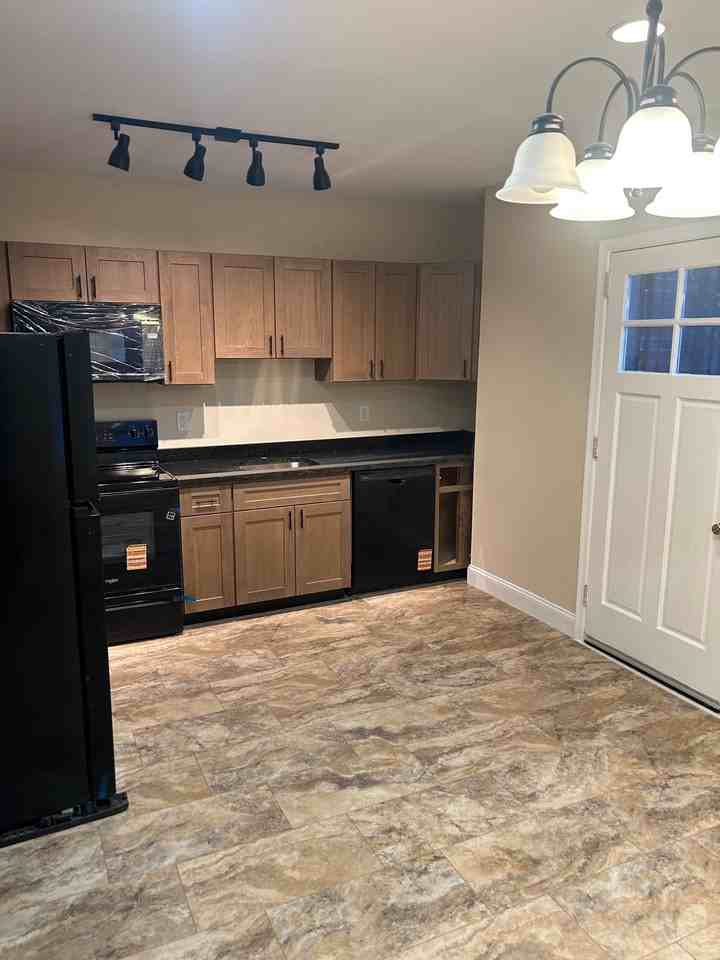 1600 N Broom St #3 - Photo 2 of 22