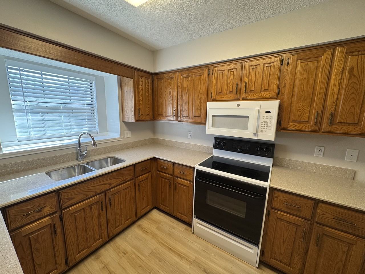 6055 Brooke Ln #NA - Photo 5 of 13