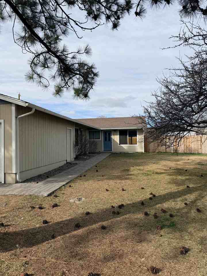 1651 Sw 15th St #NA - Photo 2 of 13