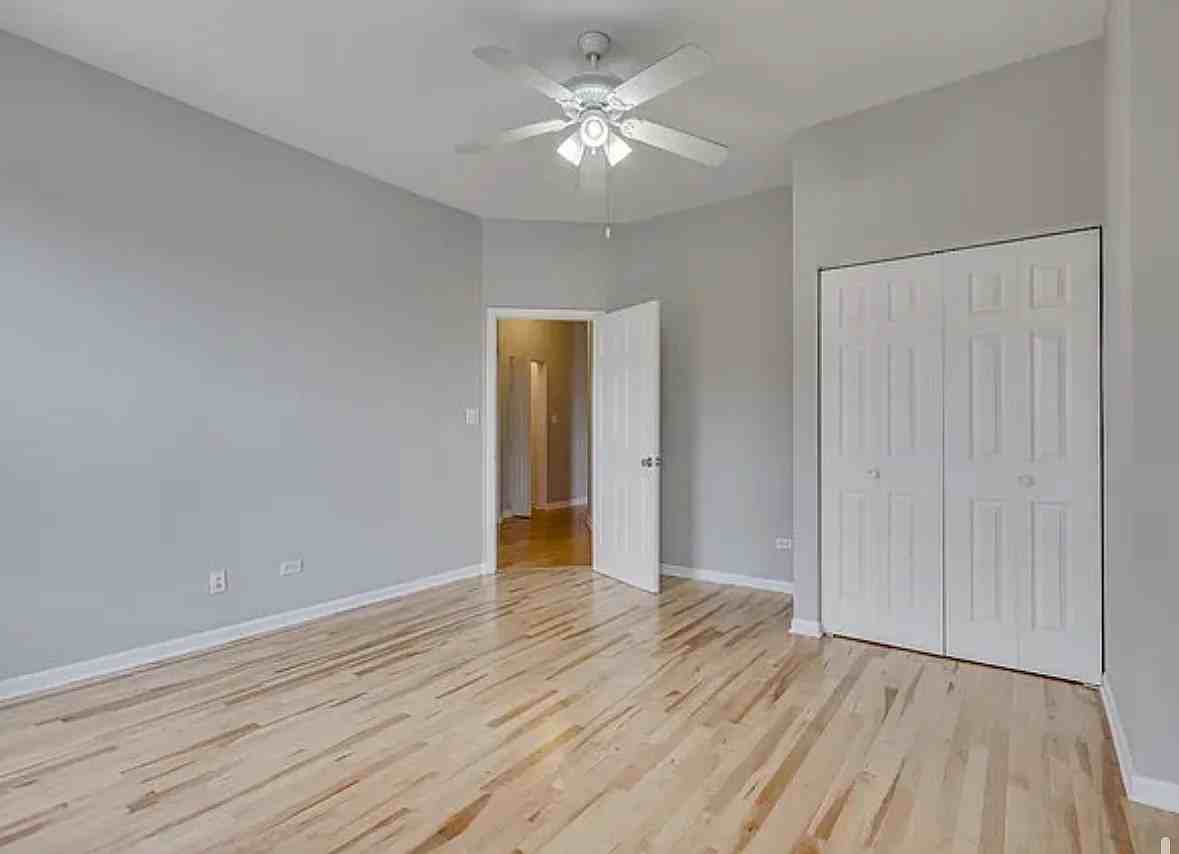 902 S Western Ave #2SR - Photo 7 of 7