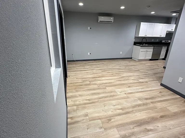 5640 Rhodes Ave #NA - Photo 3 of 12