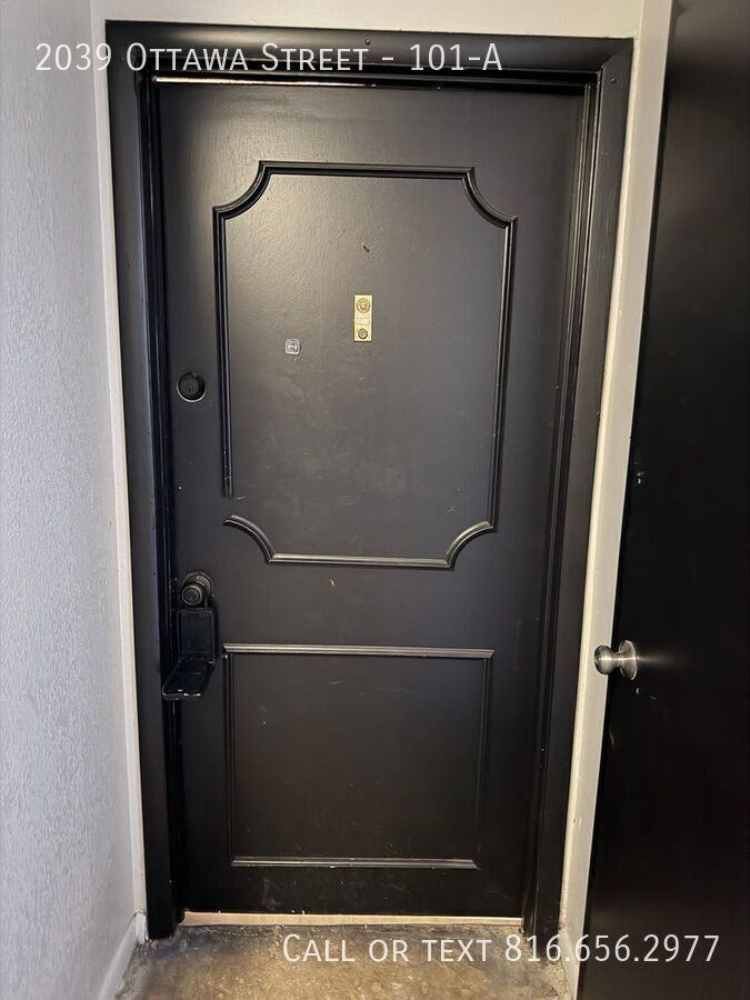 2039 Ottawa St #101A - Photo 2 of 28