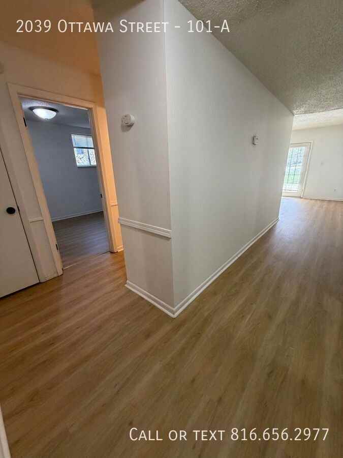 2039 Ottawa St #101A - Photo 5 of 28