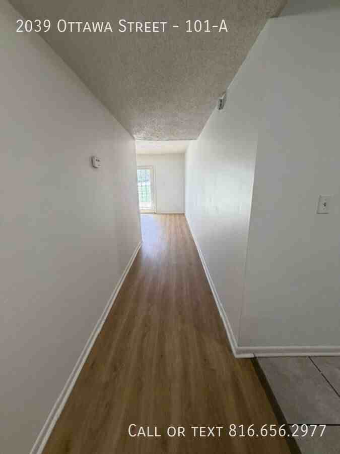 2039 Ottawa St #101A - Photo 6 of 28