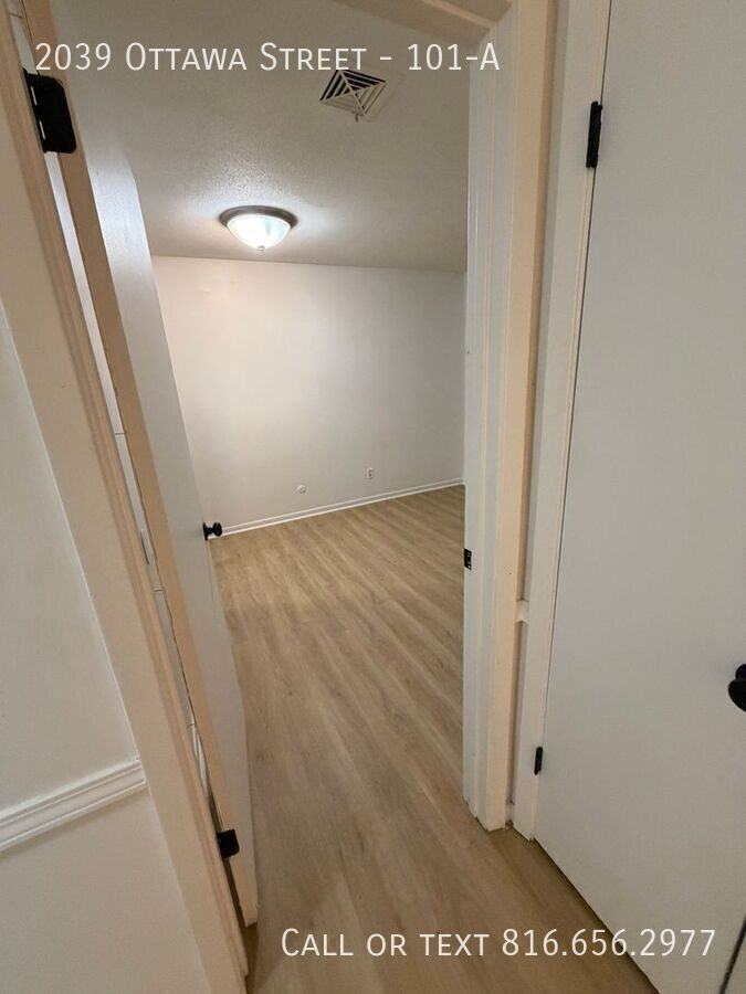 2039 Ottawa St #101A - Photo 7 of 28