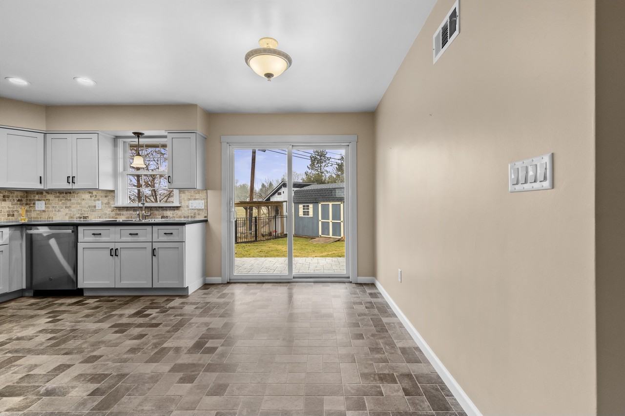 801 Waggoners Gap Rd #NA - Photo 7 of 43