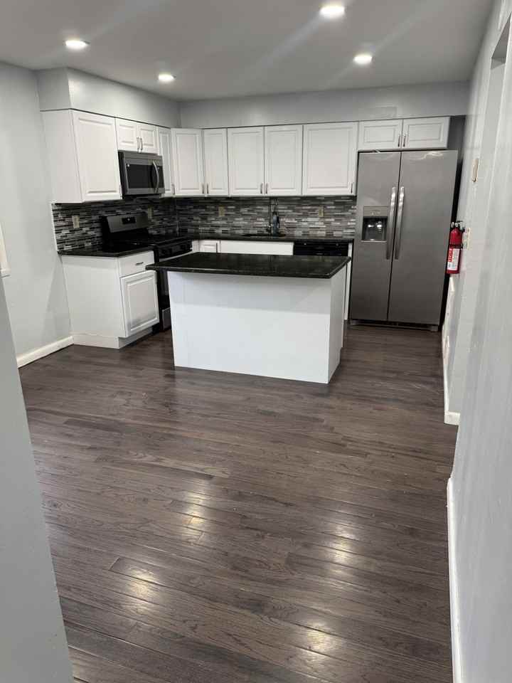 261 S Allen St #1 - Photo 2 of 17