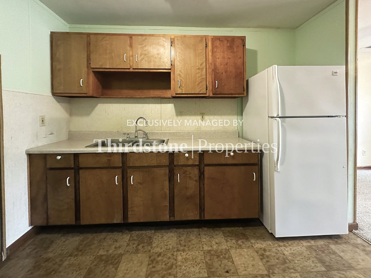 1727 Lindsey Rd - Photo 6 of 19