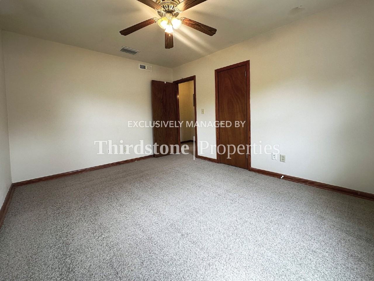 1727 Lindsey Rd - Photo 7 of 19