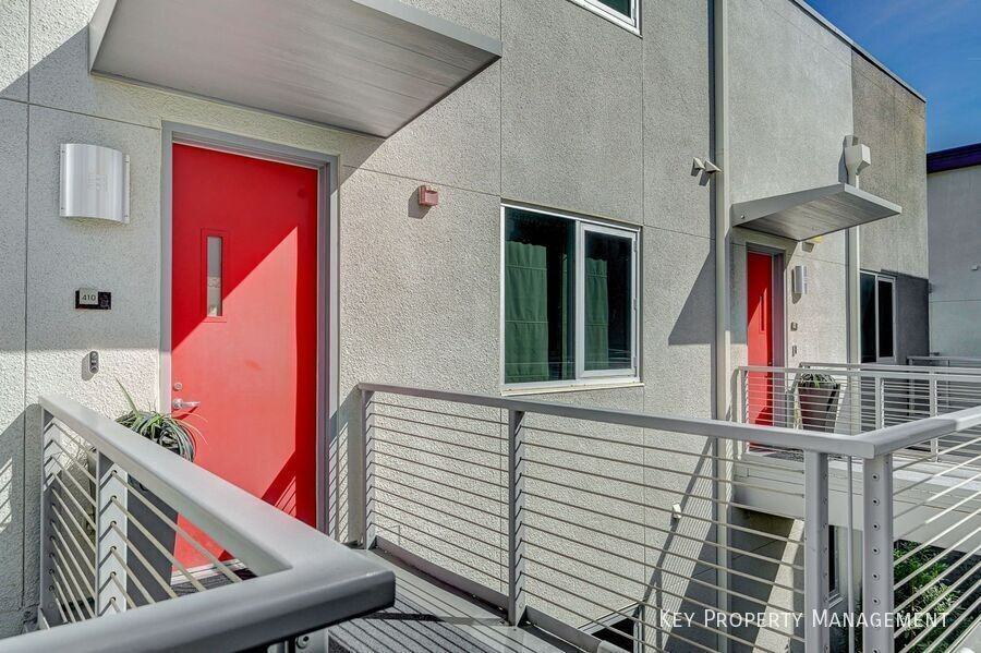 11441 Allerton Park Dr #410 - Photo 7 of 41