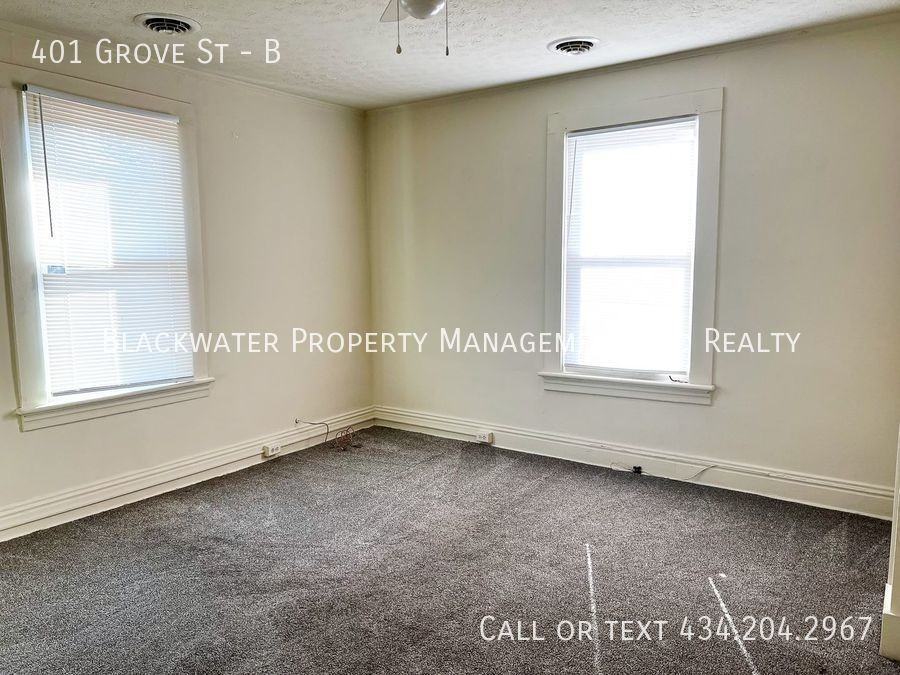 401 Grove St #B - Photo 6 of 7