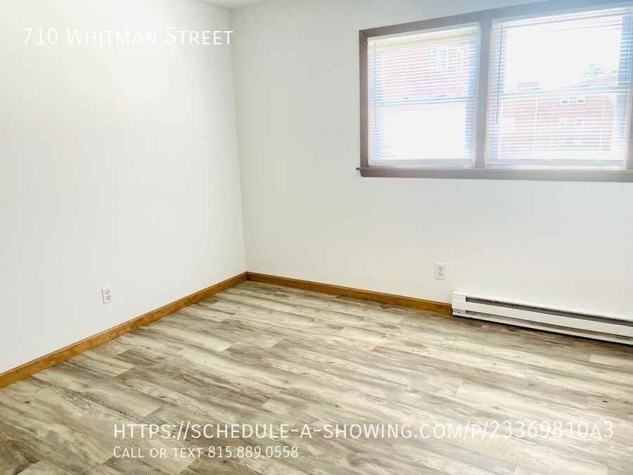 710 Whitman St - Photo 5 of 12