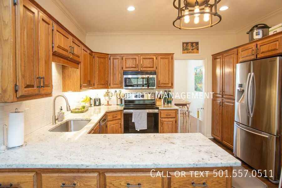 14205 Longtree Dr - Photo 3 of 22