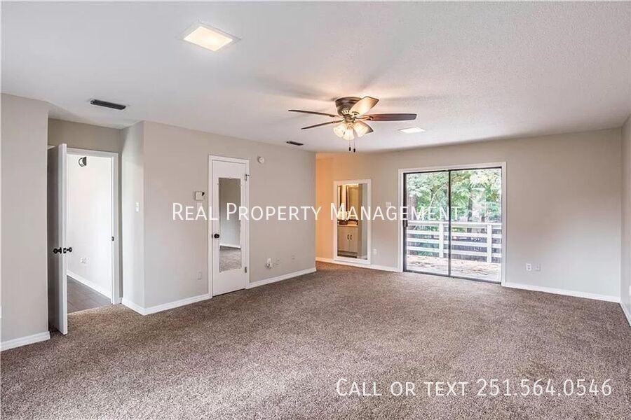 2004 Pine Needle Dr E - Photo 3 of 14