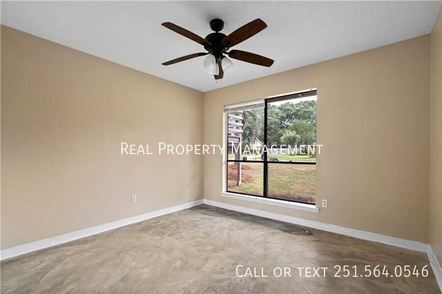 2004 Pine Needle Dr E - Photo 7 of 14