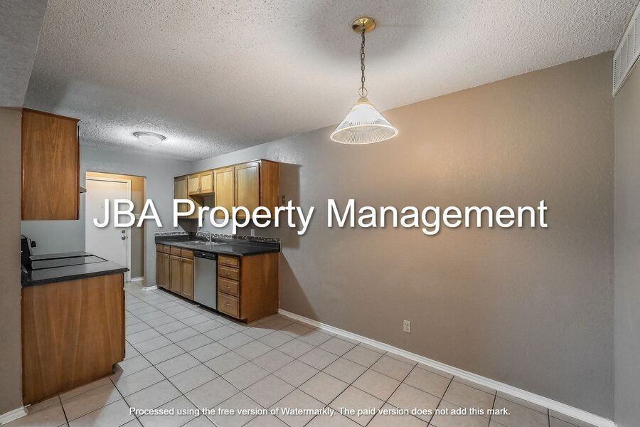 807 White Rock St - Photo 6 of 27